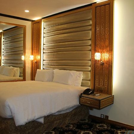 Indus Hotel Hyderabad Esterno foto