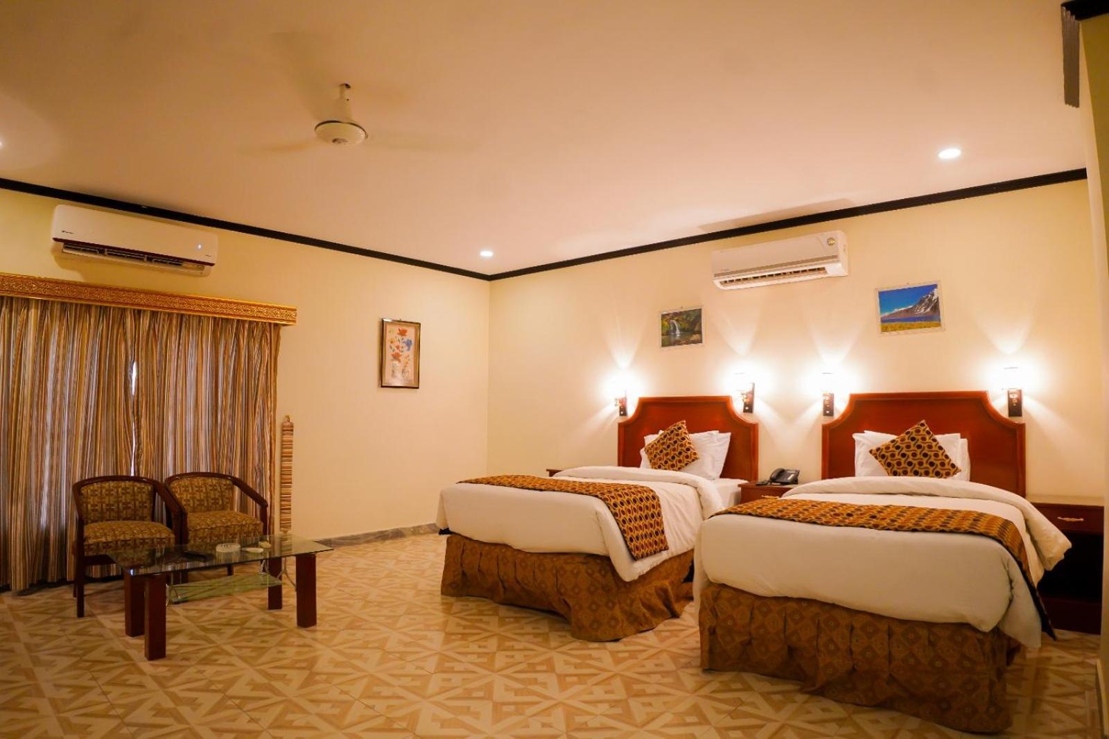 Indus Hotel Hyderabad Esterno foto