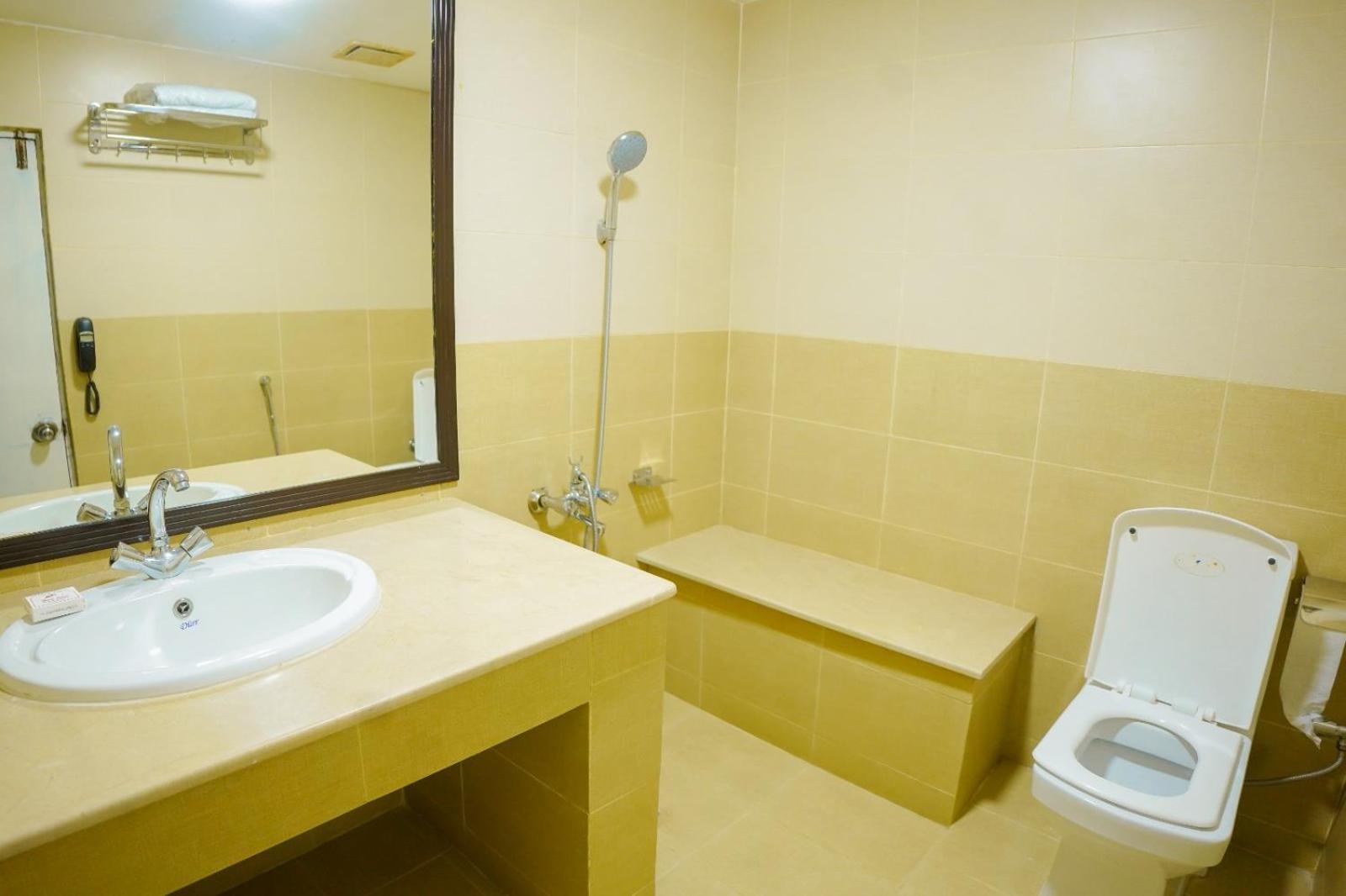Indus Hotel Hyderabad Esterno foto
