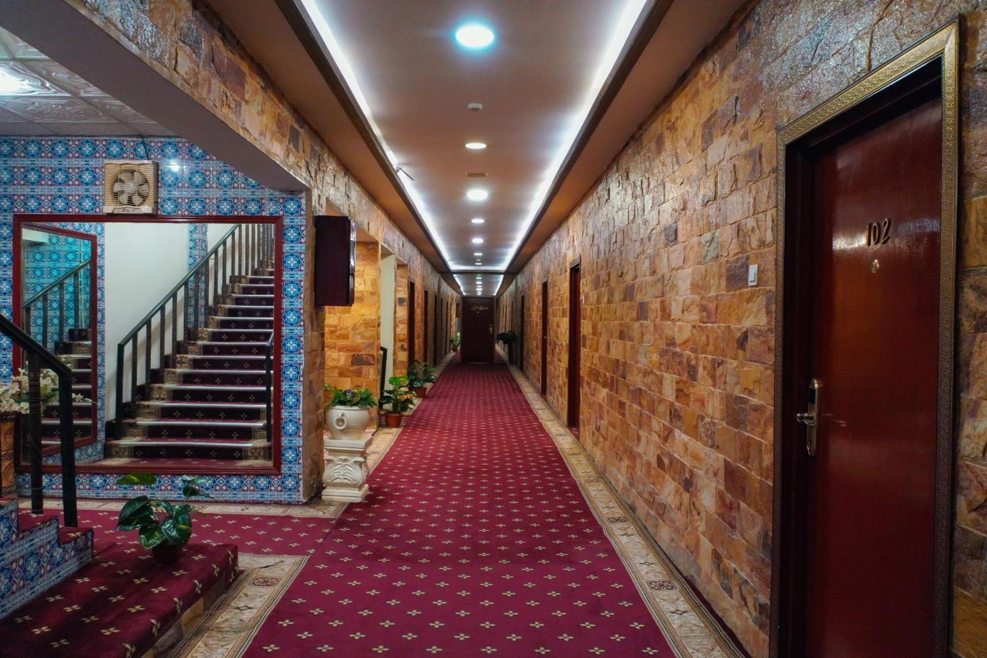 Indus Hotel Hyderabad Esterno foto