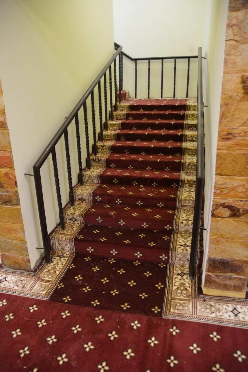 Indus Hotel Hyderabad Esterno foto
